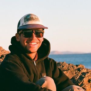 Meet your Posher, Victor